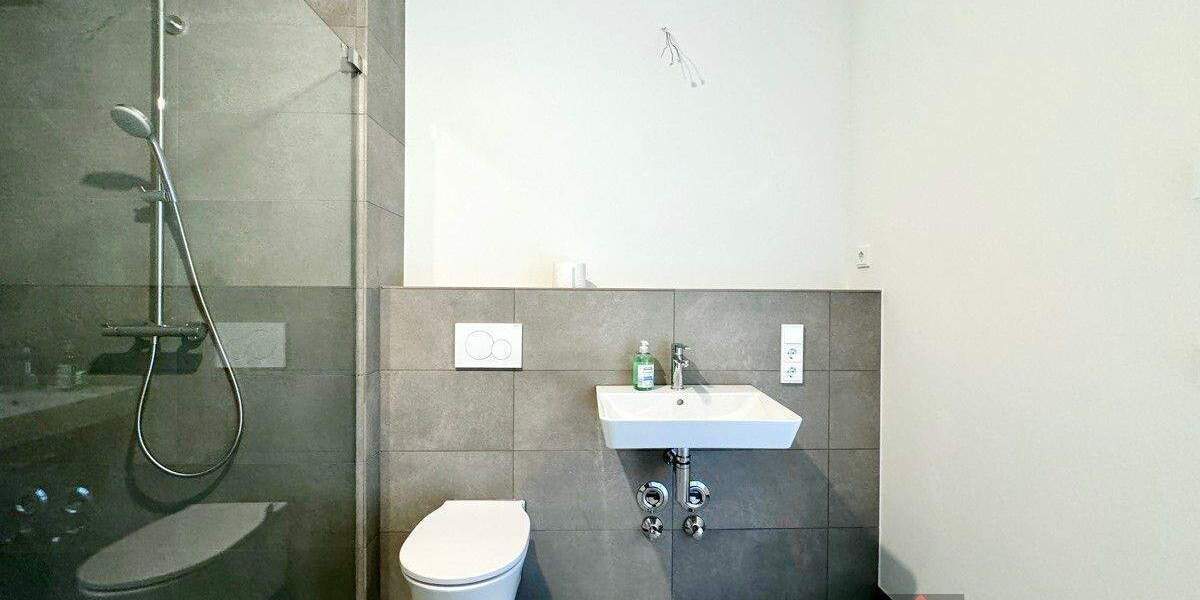 Etagenwohnung Düsseldorf Heerdt - 2 Zimmer, 54 m&sup2;, 1.150&euro; | Angebot:24778060