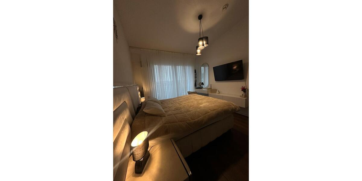 Dachgeschoßwohnung Düsseldorf Stadtbezirk 6 - 3 Zimmer, 75 m&sup2;, 975&euro; | Angebot:24783808
