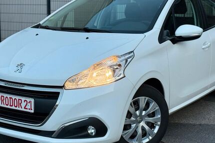 Peugeot 208 145.000 km 5.950 &euro; Düsseldorf 40237