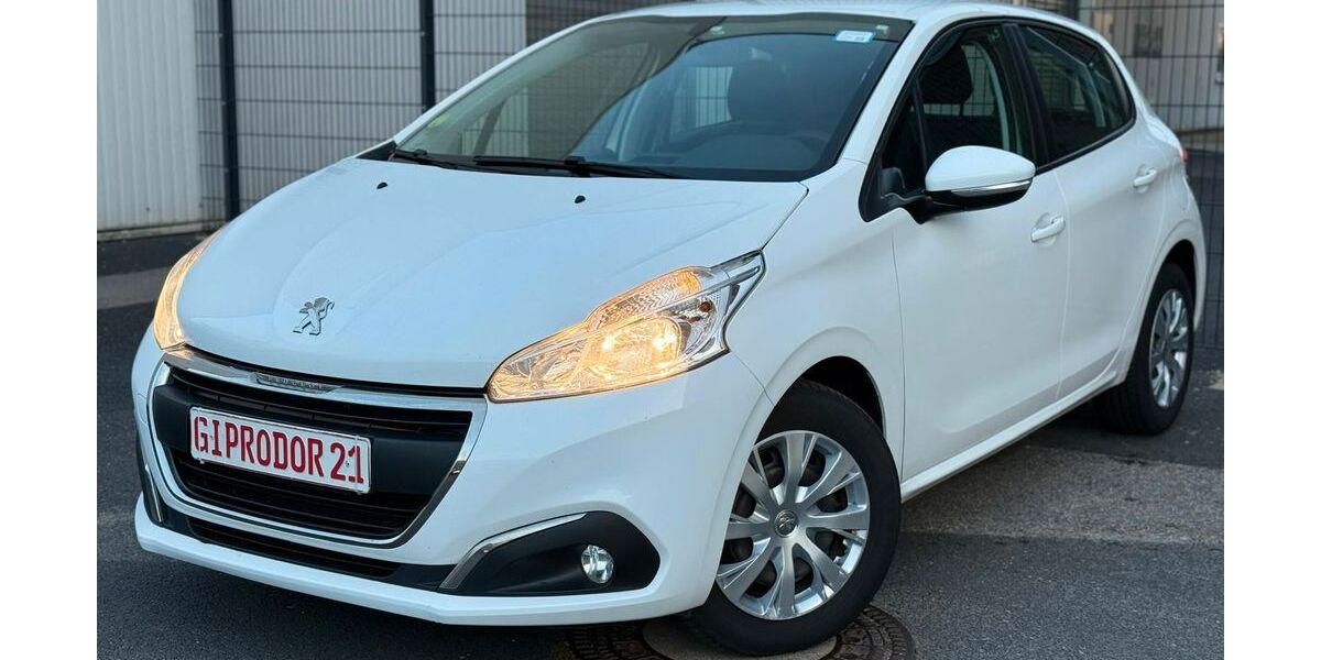 Peugeot 208 145.000 km 5.950 &euro; Düsseldorf 40237