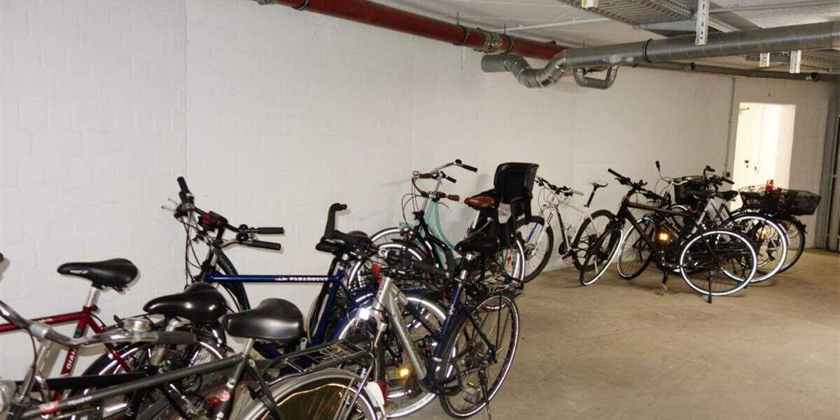 Etagenwohnung Düsseldorf Flingern Nord - 3 Zimmer, 108 m&sup2;, 1.739&euro; | Angebot:24728196