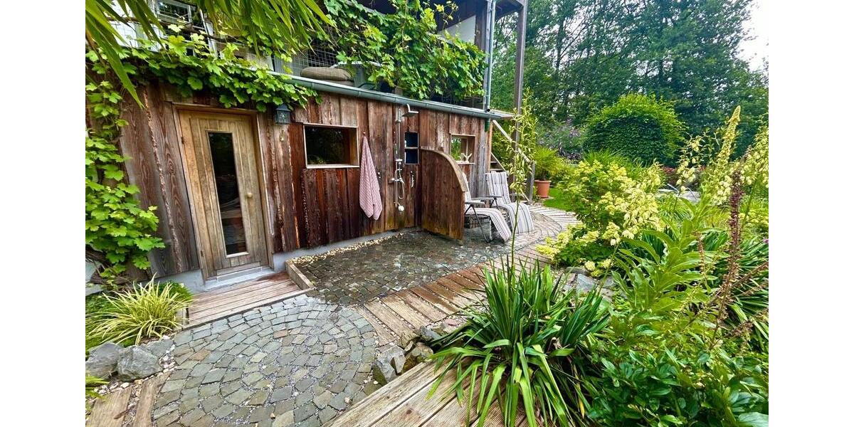 Einfamilienhaus Solingen Burg - 18 Zimmer, 550 m&sup2;, 790.000&euro; | Angebot:24754922