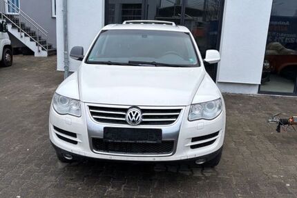 VW Touareg 234.500 km 8.200 &euro; Leverkusen 51381