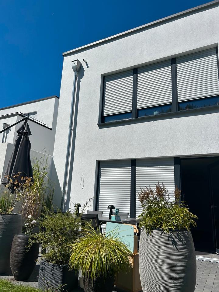 Neubau Reiheneckhaus mit Dachterasse & Garten in Solingen