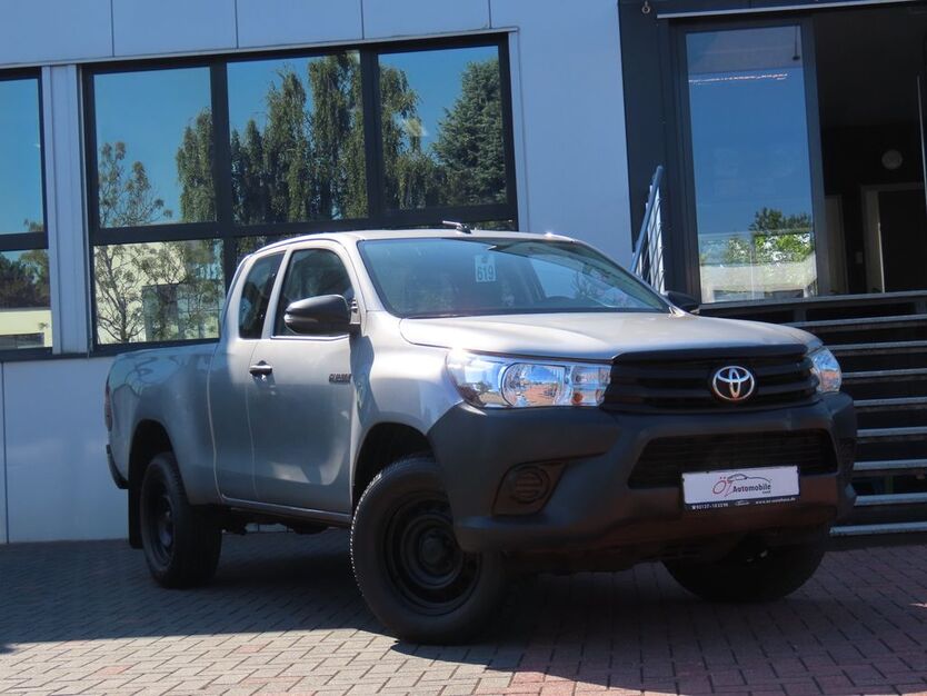 Toyota Hilux 28.471 km 21.900 € Neuss 41469