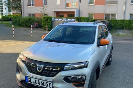 Dacia Spring 31.000 km 9.600 &euro; Köln 51107