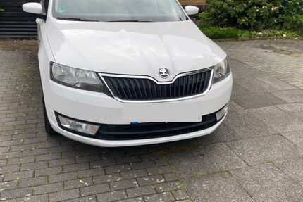 Skoda Rapid 123.500 km 6.500 &euro; Neuss 41466