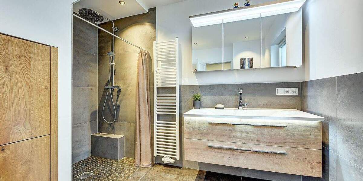 Mehrfamilienhaus, Wohnhaus Mettmann - 9 Zimmer, 307 m&sup2;, 3.700&euro; | Angebot:25733775