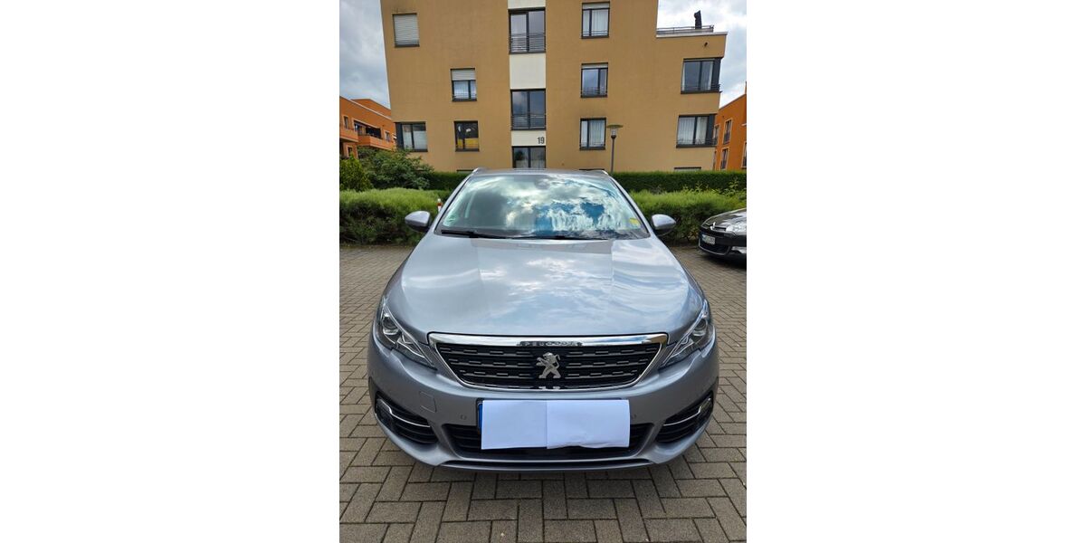 Peugeot 308 116.000 km 13.450 &euro; Köln 51107