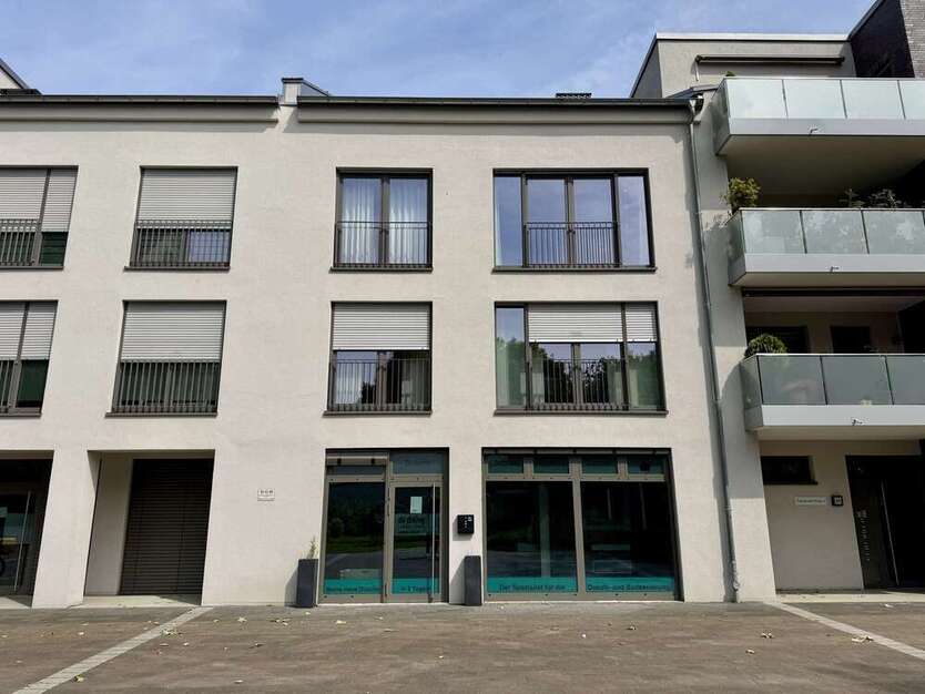 Einzelhandel in Neuss 1.075 € 86 m²