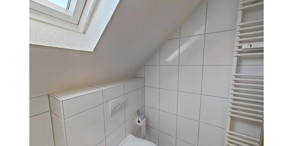 Dachgeschoßwohnung Leverkusen Opladen - 2 Zimmer, 53 m&sup2;, 435&euro; | Angebot:25918602