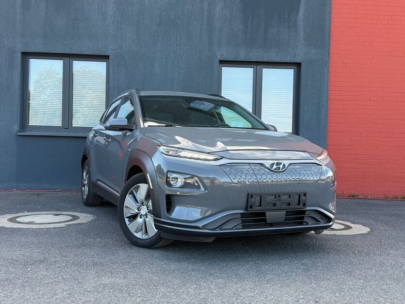 Hyundai KONA 76.615 km 17.990 € Neuss 41472
