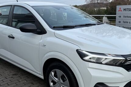 Dacia Sandero 1.190 km 15.888 &euro; Radevormwald 42477