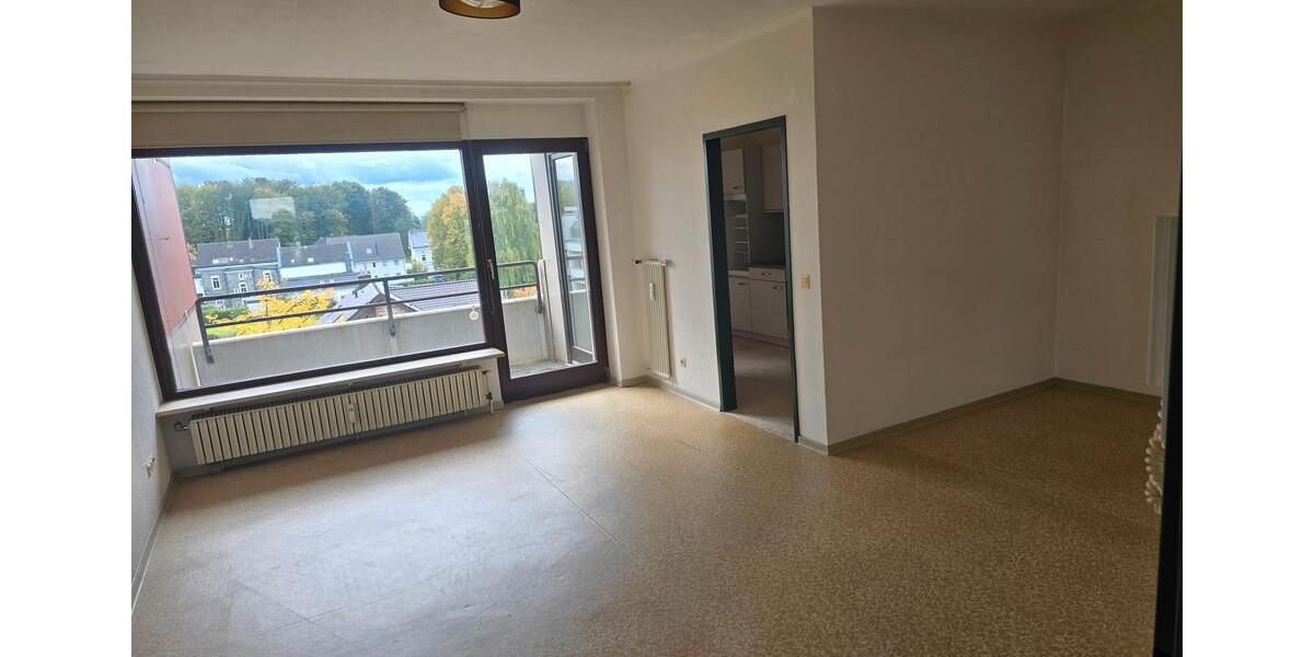 Erdgeschoßwohnung Solingen Wald - 3 Zimmer, 73 m&sup2;, 424&euro; | Angebot:22054018