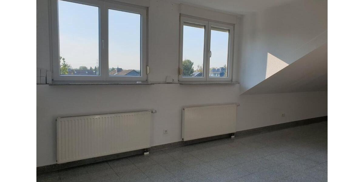 Dachgeschoßwohnung Langenfeld (Rheinland) - 3 Zimmer, 85 m&sup2;, 289.000&euro; | Angebot:27297517