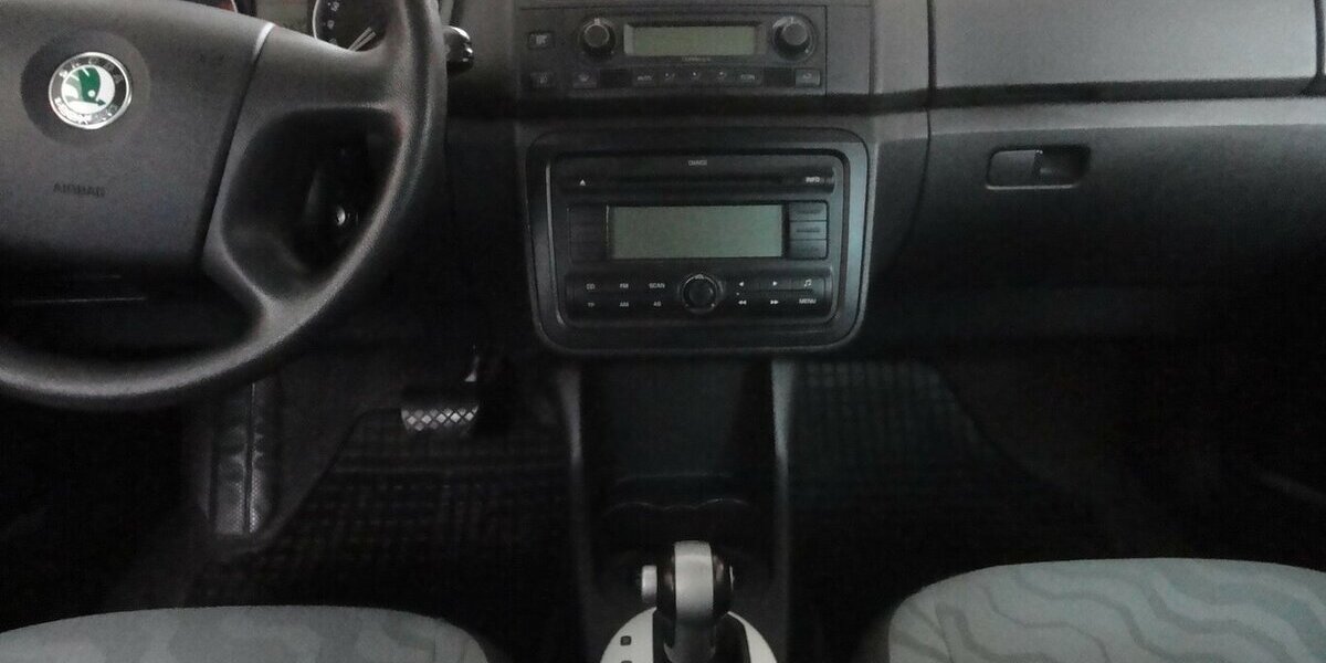 Skoda Roomster 1,6 Style Plus Edit. Autom Klimatr.1.Hd 113.000 km 7.490 € Neuss 41462