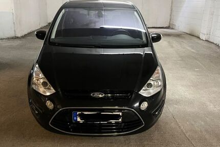 Ford S-Max 156.000 km 8.250 &euro; Remscheid 42853
