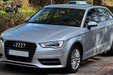 Audi A3 151.264 km 11.000 &euro; Düsseldorf 40597