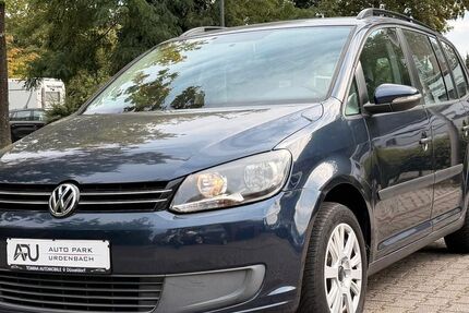 VW Touran 218.000 km 3.980 &euro; Düsseldorf 40593