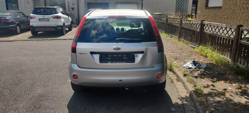 Ford Fiesta V 243.250 km 1.200 € Pulheim 50259