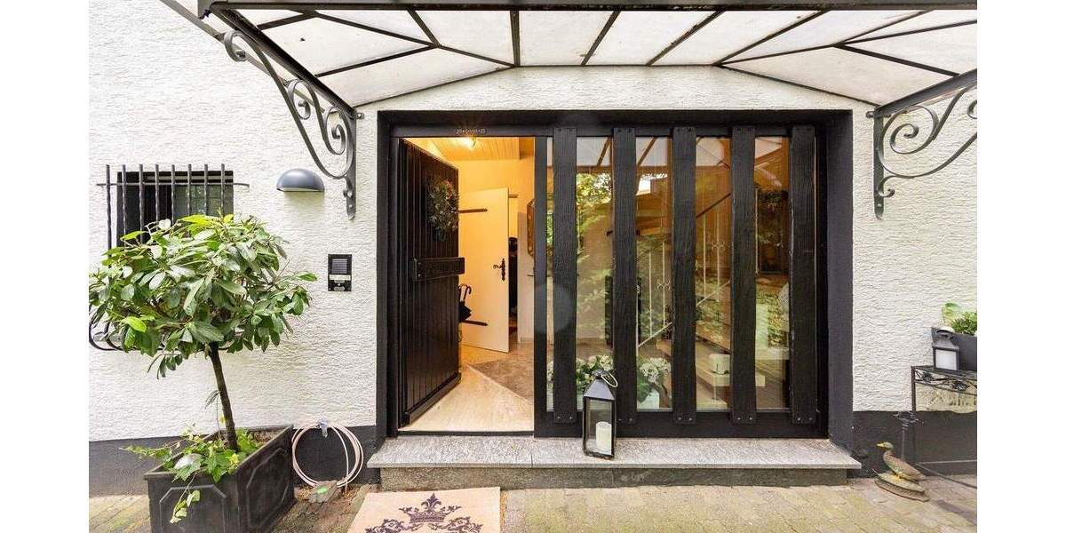 Einfamilienhaus Halver - 7 Zimmer, 238 m&sup2;, 559.000&euro; | Angebot:24424318