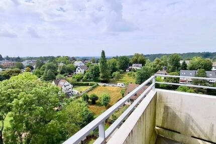 Barrierefreie 3-Zimmer-Wohnung mit Weitblick und großem Balkon - sofort bezugsfrei!