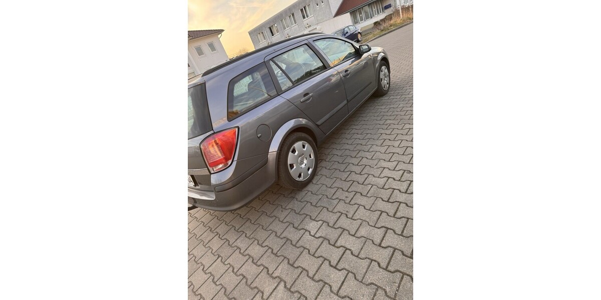 Opel Astra H 158.000 km 3.590 € Düsseldorf 40213