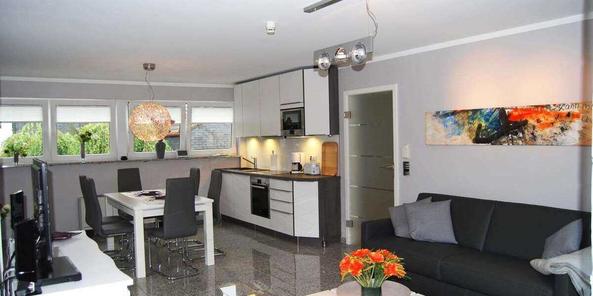 Etagenwohnung Solingen Aufderhöhe - 3 Zimmer, 88 m&sup2;, 1.680&euro; | Angebot:26517685