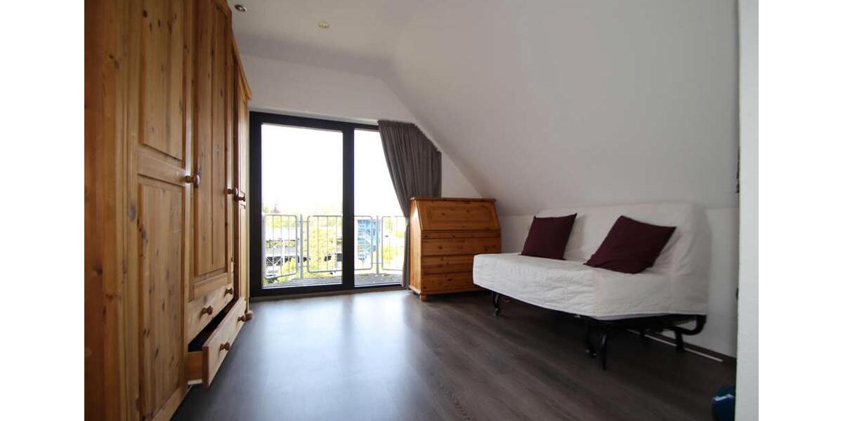 Dachgeschoßwohnung Langenfeld (Rheinland) - 3 Zimmer, 78 m&sup2;, 1.107&euro; | Angebot:26580226