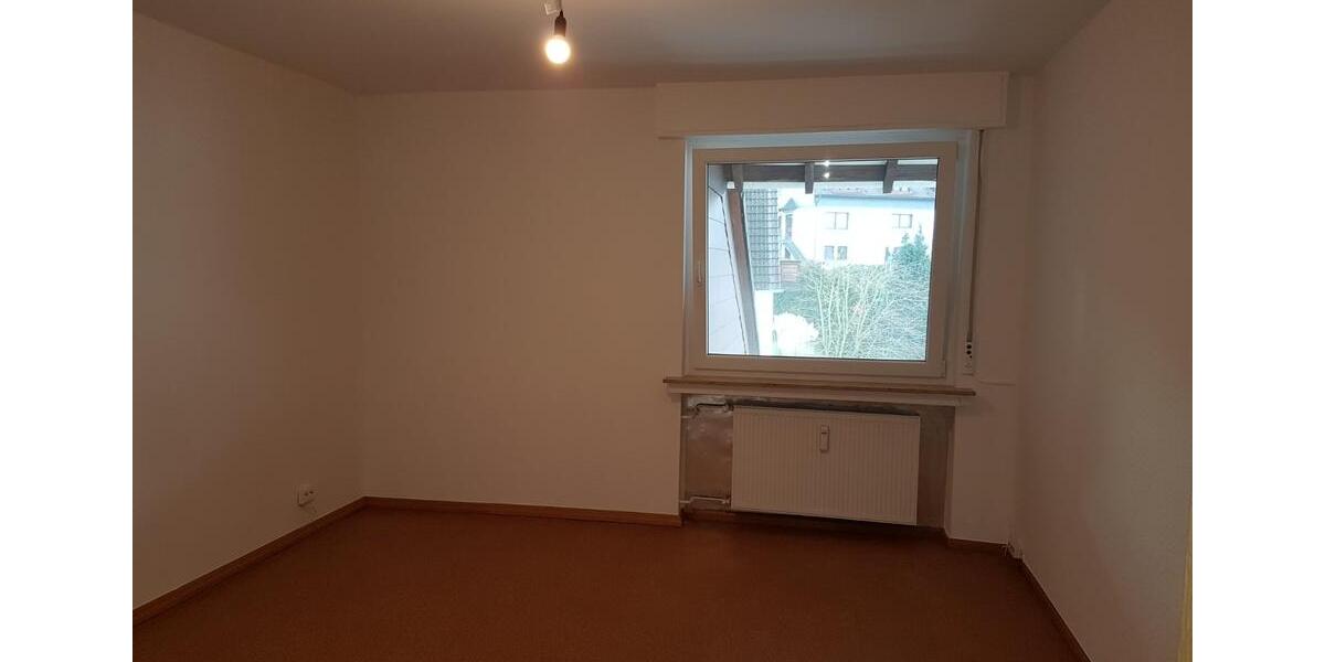 Dachgeschoßwohnung Sprockhövel - 3 Zimmer, 78 m&sup2;, 684&euro; | Angebot:24732372
