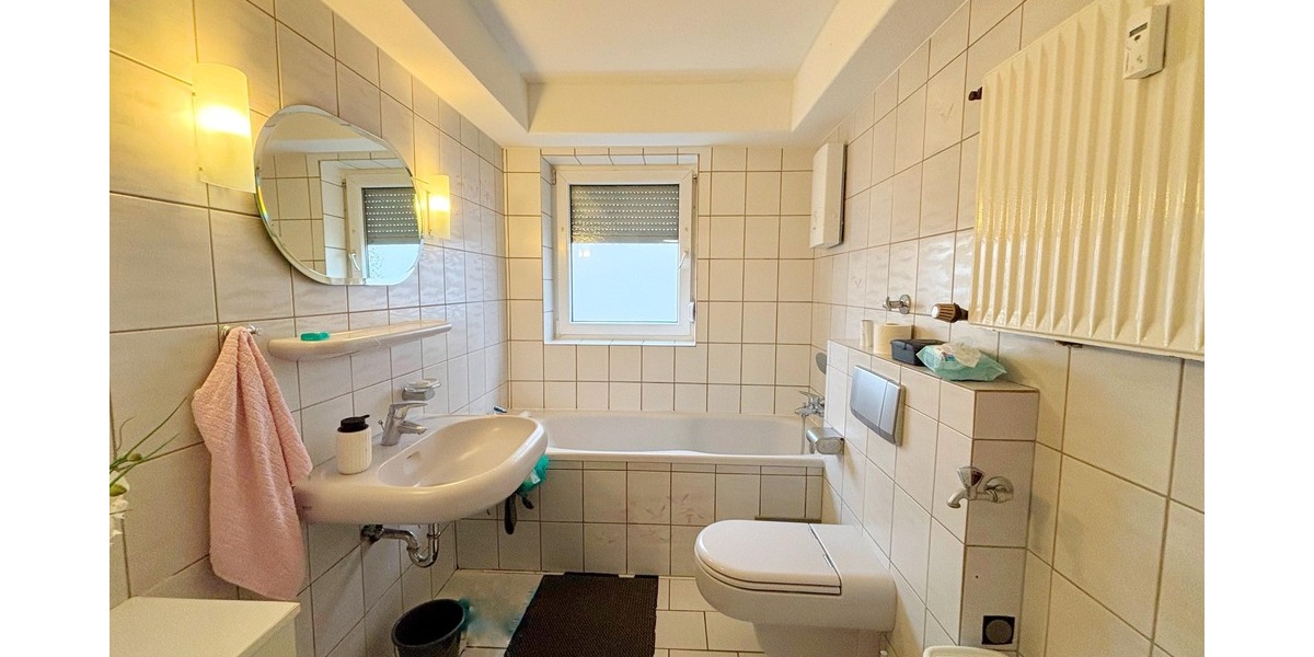 Etagenwohnung Leverkusen Rheindorf - 4 Zimmer, 101 m&sup2;, 268.000&euro; | Angebot:23941913