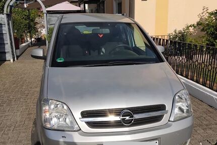 Opel Meriva 137.600 km 899 € Halver 58553