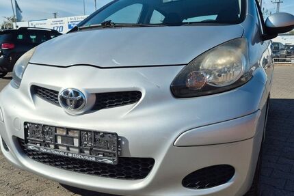 Toyota Aygo (X) 149.991 km 1.999 € Essen 45326