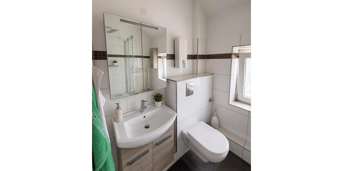 Dachgeschoßwohnung Velbert - 2 Zimmer, 80 m&sup2;, 99.000&euro; | Angebot:27298939