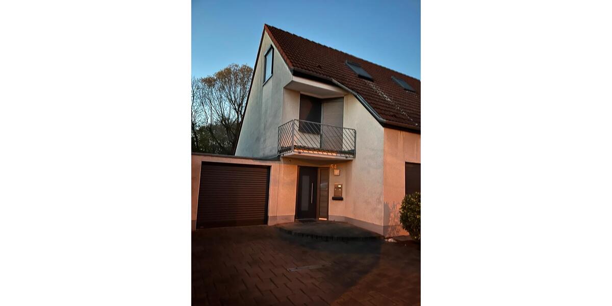 Doppelhaushälfte Köln Mülheim - 4 Zimmer, 114 m&sup2;, 2.000&euro; | Angebot:24846061