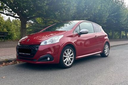 Peugeot 208 110.000 km 6.399 &euro; Düsseldorf 40221