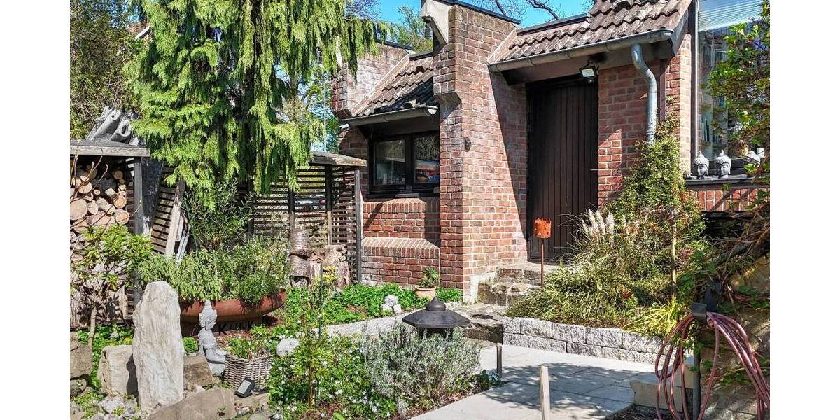 Einfamilienhaus Neuss Furth-Mitte - 9 Zimmer, 302 m&sup2;, 1.250.000&euro; | Angebot:23939467