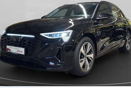 Audi Q8 11.360 km 62.880 € Köln (Raderberg) 50968