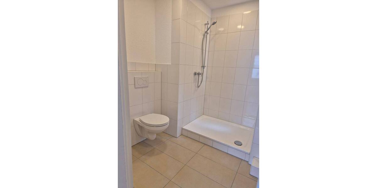 Etagenwohnung Köln Höhenberg - 3 Zimmer, 80 m&sup2;, 1.080&euro; | Angebot:25938841