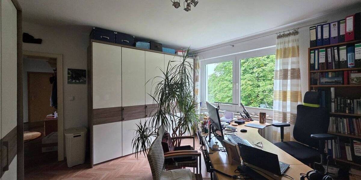 Etagenwohnung Velbert Neviges - 3 Zimmer, 87 m&sup2;, 160.000&euro; | Angebot:23944324