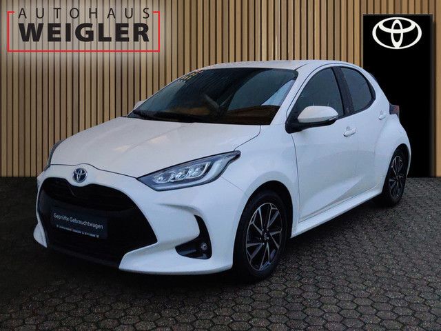 Toyota Yaris 64.500 km 18.490 &euro; Leverkusen 51381