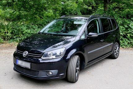 VW Touran 226.100 km 6.900 &euro; Köln 50823