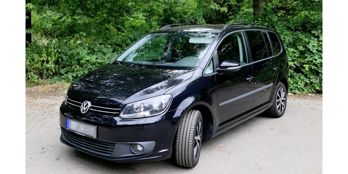 VW Touran 226.100 km 6.900 &euro; Köln 50823