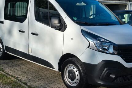 Renault Trafic 71.700 km 12.900 € Solingen 42699