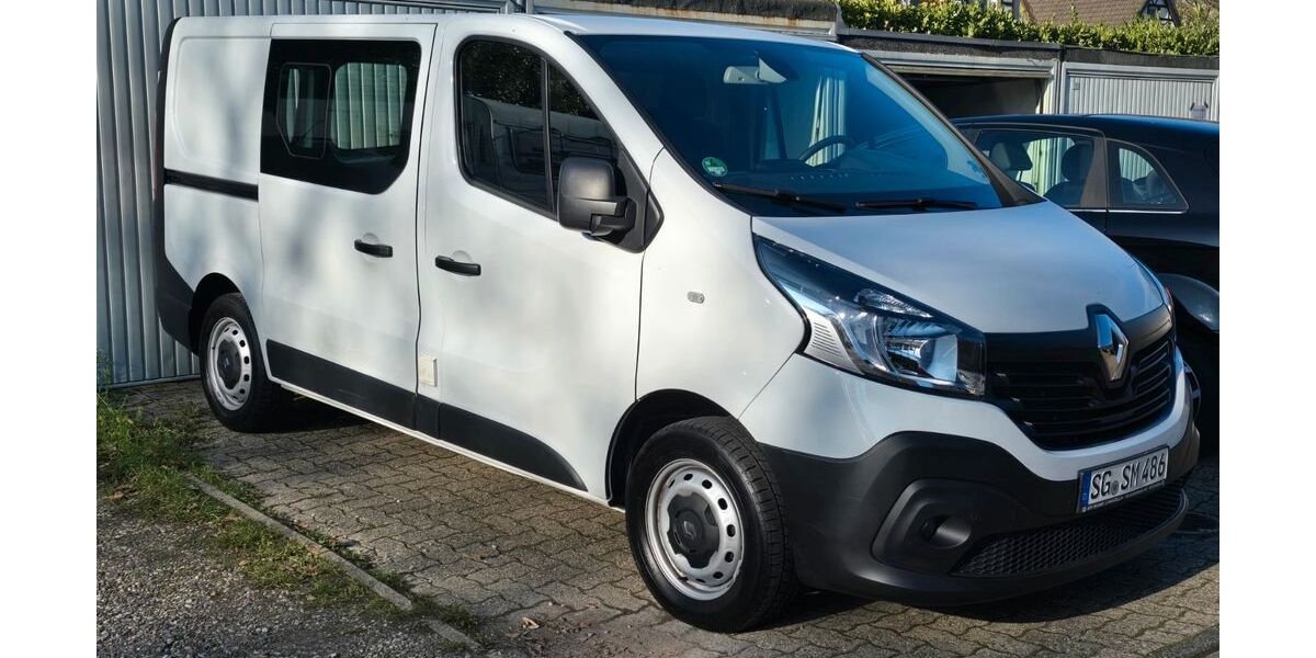Renault Trafic 71.700 km 12.900 € Solingen 42699