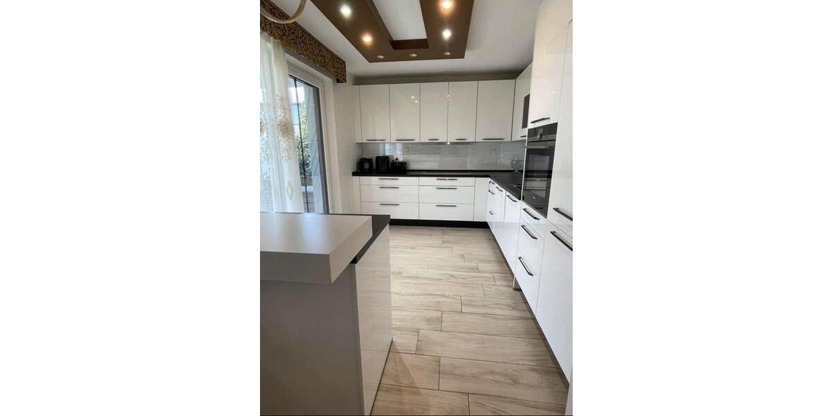 Etagenwohnung Bergisch Gladbach Paffrath - 3 Zimmer, 95 m&sup2;, 1.795&euro; | Angebot:24862675