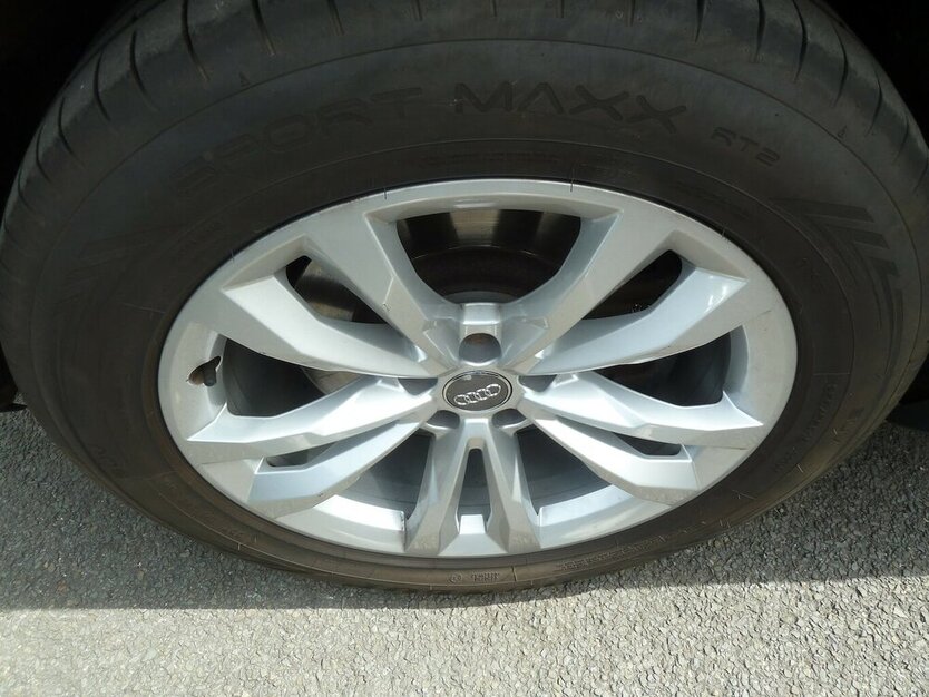 Audi Q7 55e TFSI Quattro Leder Matrix Panorama Air 170.000 km 36.900 € Ratingen 40885