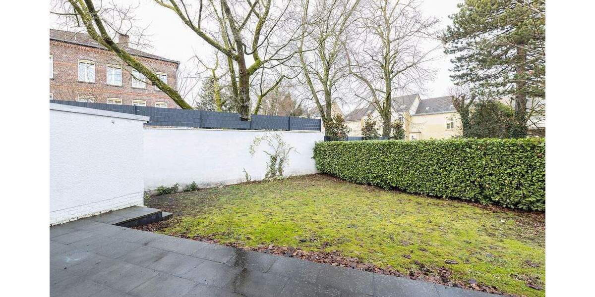 Einfamilienhaus Düsseldorf Gerresheim - 6 Zimmer, 195 m&sup2;, 4.640&euro; | Angebot:24610026