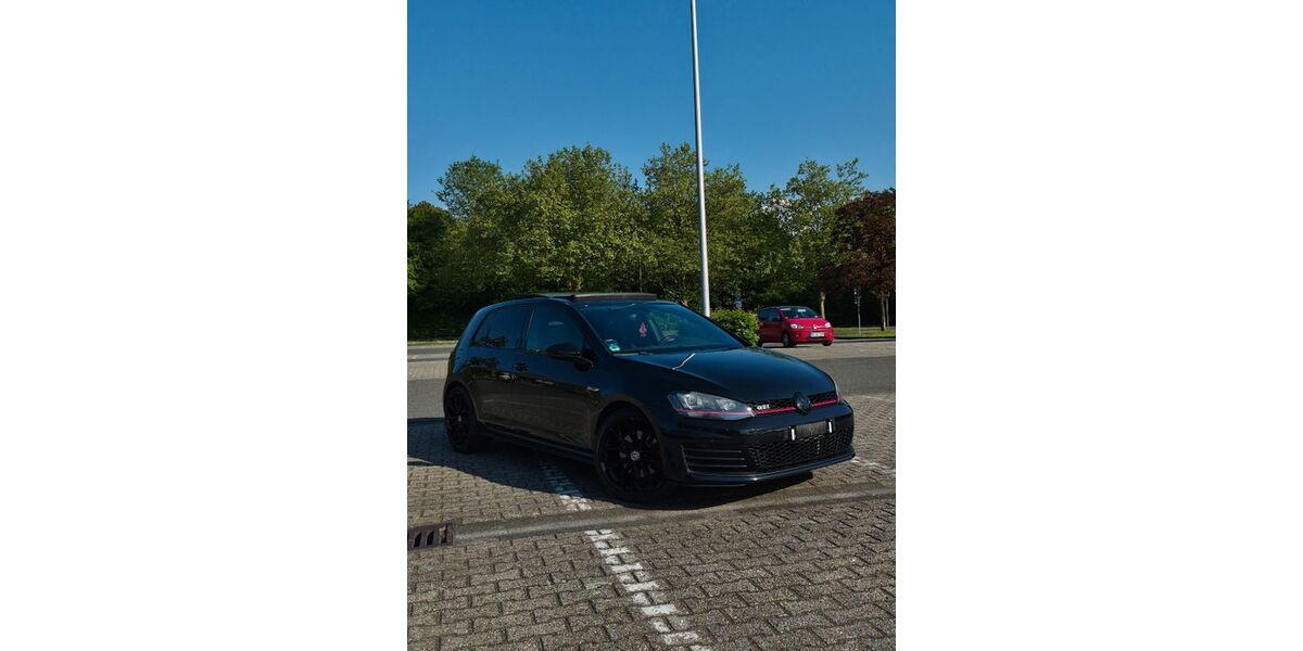 VW Golf 99.747 km 18.990 &euro; Dormagen 41540
