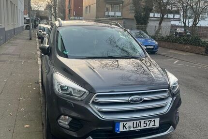 Ford Kuga 79.000 km 9.900 &euro; Leverkusen 51373